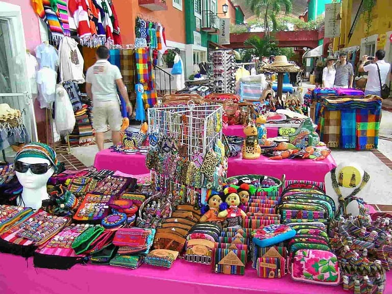 Cancun Souvenirs Mercado 28