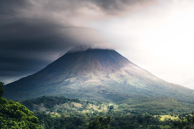 Trekking and hiking the Arenal volcano, Costa Rica