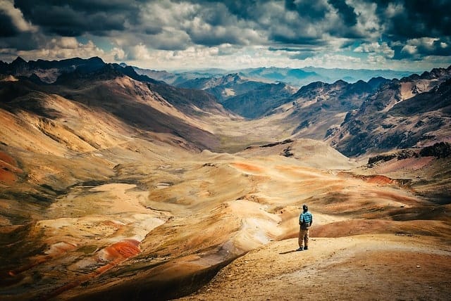 Trekking through the deserts of Peru