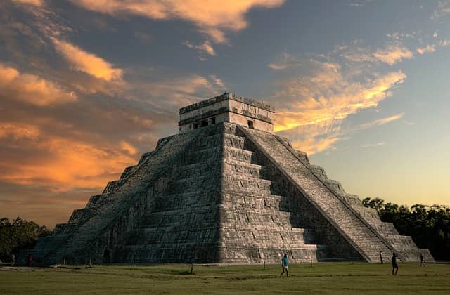 Cancun Weather in September - Chichen Itza Pyramid